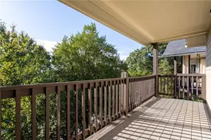 1055 Davis Cir NW, Atlanta, GA 30318 - Photo 18