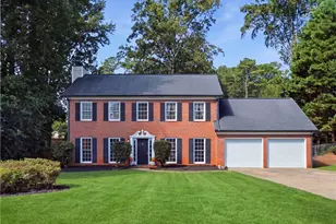 166 Knollwood Dr NW, Marietta, GA 30064 - Photo 1