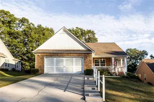 921 Stone Creek Ct, Monroe, GA 30655 - Photo 1