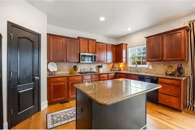 258 Downing Street, Hoschton, GA 30548 - Photo 18
