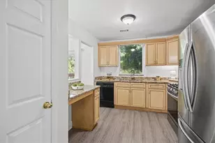4022 Hancock Cir, Doraville, GA 30340 - Photo 8