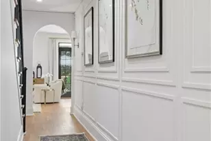 723 Sherwood Rd NE, Atlanta, GA 30324 - Photo 2