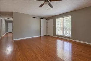 200 Brookview Dr, McDonough, GA 30252 - Photo 6