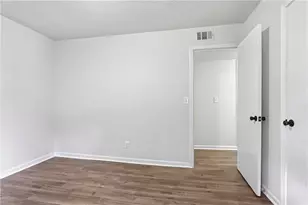 6379 Leverett Dr, Lithonia, GA 30038 - Photo 20