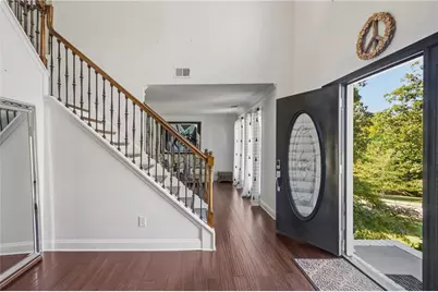 5425 Pleasant Woods Drive, Flowery Branch, GA 30542 - Photo 8