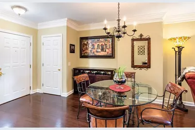 3334 Peachtree Road NE #313, Atlanta, GA 30326 - Photo 2
