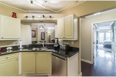 3334 Peachtree Road NE #313, Atlanta, GA 30326 - Photo 12