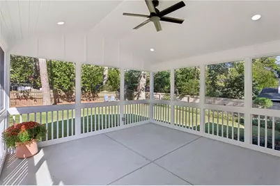 1822 Walthall Drive NW, Atlanta, GA 30318 - Photo 28