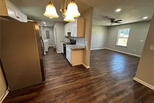 994 Smith Ave, Douglas, GA 31533 - Photo 6