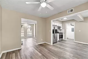 818 Heritage Oaks Dr, Stone Mountain, GA 30088 - Photo 10