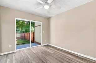 818 Heritage Oaks Dr, Stone Mountain, GA 30088 - Photo 12