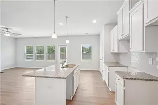 107 Vickers Point Dr, Fairburn, GA 30213 - Photo 8