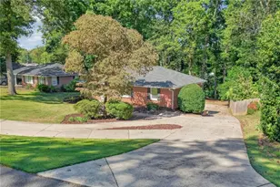 2085 Clearwater Dr, Marietta, GA 30067 - Photo 1