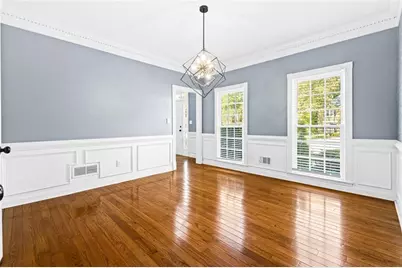 210 Sandridge Court, Alpharetta, GA 30022 - Photo 4