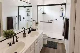 7953 Woodlake Dr, Riverdale, GA 30274 - Photo 6