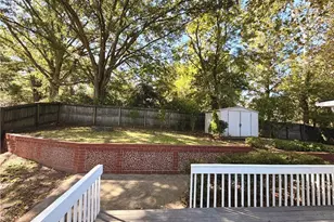 199 Bishop Dr NE, Marietta, GA 30060 - Photo 6