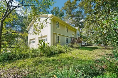 1947 Britt Drive, Snellville, GA 30078 - Photo 2