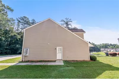8190 Oakley Circle # 2, Union City, GA 30291 - Photo 18