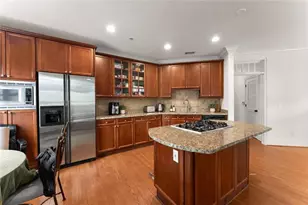 828 Highland Ln NE, Atlanta, GA 30306 - Photo 2