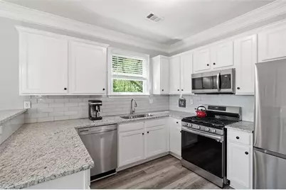 898 Capitol View Avenue NW, Atlanta, GA 30318 - Photo 14