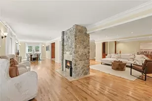 2818 Cravey Trail NE, Atlanta, GA 30345 - Photo 4