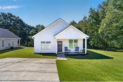 694 Railroad Avenue, Comer, GA 30629 - Photo 2
