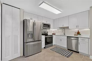 284 Roswell Commons Cir, Roswell, GA 30076 - Photo 12