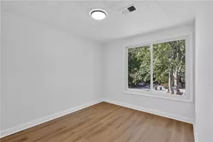 284 Roswell Commons Cir, Roswell, GA 30076 - Photo 20