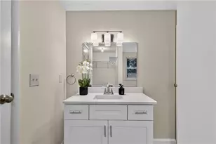 284 Roswell Commons Cir, Roswell, GA 30076 - Photo 16
