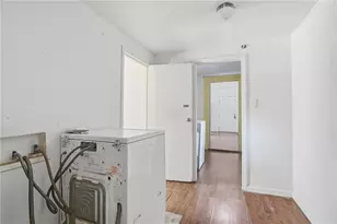 1023 Curran St NW, Atlanta, GA 30318 - Photo 8