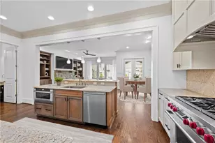 3675 Brookhaven Manor Crossing, Atlanta, GA 30319 - Photo 16