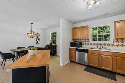 426 Mattie Farm Court, Lawrenceville, GA 30045 - Photo 12