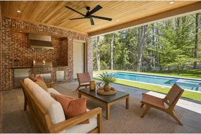 3843 Lake Forrest Drive NE, Atlanta, GA 30342 - Photo 32