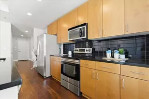 44 Peachtree Pl NE, Atlanta, GA 30309 - Photo 10