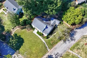 335 N Garden Ln NW, Atlanta, GA 30309 - Photo 26