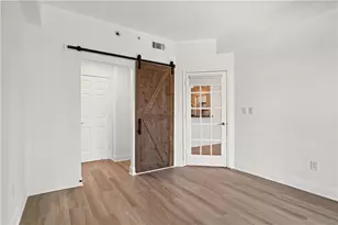 1075 NE Peachtree Walk, Atlanta, GA 30309 - Photo 10