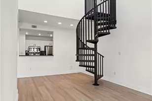 1075 NE Peachtree Walk, Atlanta, GA 30309 - Photo 1