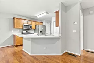 538 Parkstone Ln, Woodstock, GA 30189 - Photo 14