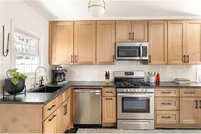 251 Sisson Avenue NE, Atlanta, GA 30317 - Photo 14