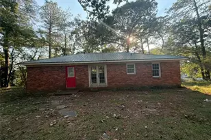 2584 Chamblee Tucker Rd, Atlanta, GA 30341 - Photo 2