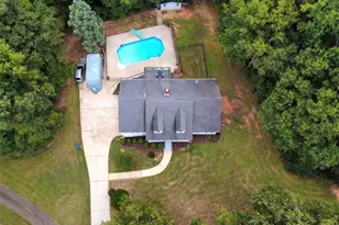 1048 Birdseye View, Locust Grove, GA 30248 - Photo 2