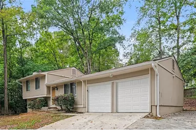 5765 Fieldstone Drive, Lithonia, GA 30038 - Photo 2