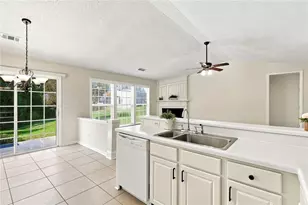 136 Park Forest Dr NW, Kennesaw, GA 30144 - Photo 8