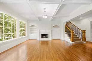 270 Trimble Crest Dr, Sandy Springs, GA 30342 - Photo 4