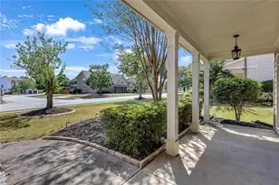 320 Baymist Dr, Loganville, GA 30052 - Photo 4