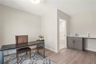 1959 Hollywood Rd NW, Atlanta, GA 30318 - Photo 6