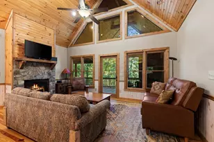 82 Queens Ln, Blue Ridge, GA 30513 - Photo 4