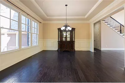 10300 Meadow Crest Lane, Johns Creek, GA 30022 - Photo 6
