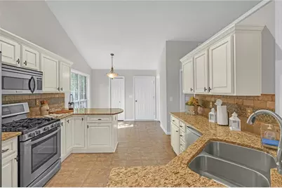 5944 Williamsport Drive, Flowery Branch, GA 30542 - Photo 10