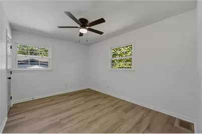 3869 Wisteria Lane SW, Atlanta, GA 30331 - Photo 14
